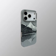 The Peak & Horizon Adventure Series Phone Cases for iPhone | Pitaka Cover | Carbon Fibre Case