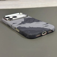 The Peak & Horizon Adventure Series Phone Cases for iPhone | Pitaka Cover | Carbon Fibre Case