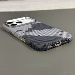 The Peak & Horizon Adventure Series Phone Cases for iPhone | Pitaka Cover | Carbon Fibre Case